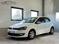 Vit Begagnad 2012 VW Polo Halvkombi | 59 990 kr (Marknadspris)