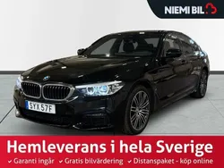 Svart Begagnad 2019 BMW 530e iPerformance Sedan | 319 900 kr (Marknadspris)