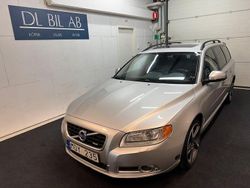 Grå Begagnad 2012 Volvo V70 R-Design Momentum Kombi | 74 900 kr (Marknadspris)