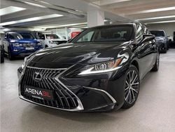 Svart Begagnad 2024 Lexus ES300H Limited Edition Sedan | 399 900 kr (Lite dyr)