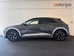 Grå Begagnad 2023 Hyundai Ioniq 5 Advanced SUV | 459 900 kr
