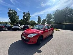 Röd Begagnad 2012 Renault Mégane GrandTour Kombi | 39 900 kr (Marknadspris)