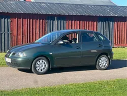 Grön Begagnad 2005 Seat Ibiza Halvkombi | 18 900 kr (Marknadspris)