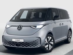 Begagnad 2024 VW ID. Buzz Pro Minibuss | 646 900 kr