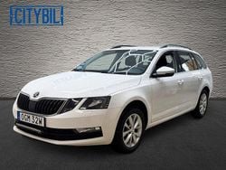 Vit Begagnad 2019 Skoda Octavia Kombi | 199 900 kr (Marknadspris)