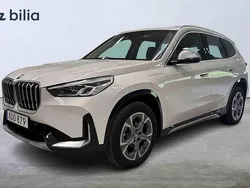Vit Begagnad 2024 BMW X1 xLine SUV | 474 900 kr (Superpris)