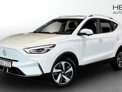 Vit (white) Begagnad 2022 MG ZS Luxury Sedan | 249 900 kr (Bra pris)