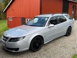 Grå Begagnad 2009 Saab 9-5 Griffin Kombi | 22 000 kr (Bra pris)
