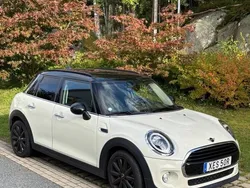 Vit Begagnad 2019 Mini Cooper Pepper Halvkombi | 165 000 kr (Marknadspris)