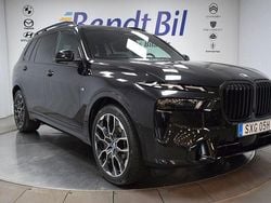 Black sapphire metallic Begagnad 2025 BMW X7 Comfort Edition SUV | 1 145 000 kr