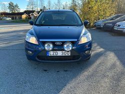 Blå Begagnad 2008 Ford Focus Trend Kombi | 34 900 kr (Marknadspris)