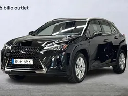 Svart Begagnad 2022 Lexus UX 250h SUV | 279 900 kr (Marknadspris)