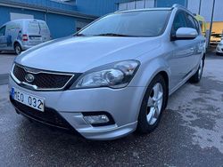 Silver (silver metallic) Begagnad 2012 Kia Ceed Sportswagon Kombi | 89 800 kr (Marknadspris)