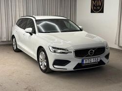 Vit Begagnad 2019 Volvo V60 Momentum Kombi | 179 900 kr (Lite dyr)