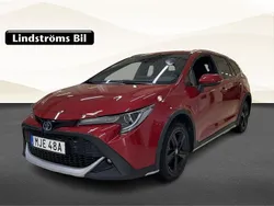 Röd Begagnad 2022 Toyota Corolla Kombi | 279 900 kr (Lite dyr)