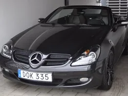 Svart Begagnad 2004 Mercedes SLK200 Cab | 85 000 kr (Dyr)