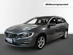 Grå Begagnad 2018 Volvo V60 Momentum Kombi | 184 000 kr (Marknadspris)