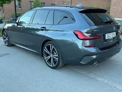 Grå Begagnad 2021 BMW 330e M Sport Kombi | 385 000 kr (Dyr)
