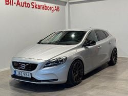 Silver Begagnad 2015 Volvo V40 Halvkombi | 119 500 kr (Marknadspris)