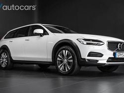 Vit Begagnad 2021 Volvo V90 CC Kombi | 328 750 kr (Lite dyr)