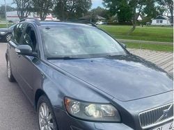 Grå Begagnad 2007 Volvo V50 Kombi | 35 000 kr (Marknadspris)
