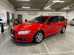 Röd Begagnad 2011 Volvo V70 R-Design Kombi | 69 900 kr (Marknadspris)