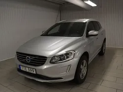 Silver Begagnad 2015 Volvo XC60 Momentum SUV | 154 000 kr (Bra pris)
