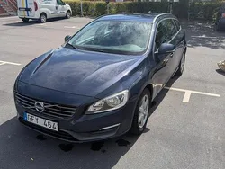 Blå Begagnad 2014 Volvo V60 Kinetic Kombi | 95 000 kr (Bra pris)