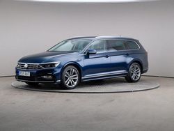 Blå Begagnad 2021 VW Passat Executive Kombi | 299 000 kr (Marknadspris)