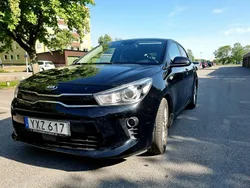 Svart Begagnad 2018 Kia Rio 2 Halvkombi | 85 000 kr (Bra pris)