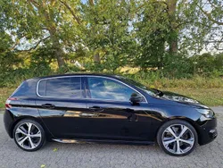 Svart Begagnad 2016 Peugeot 308 Halvkombi | 119 000 kr (Marknadspris)