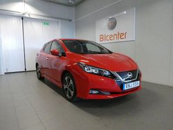 Röd Begagnad 2021 Nissan Leaf Halvkombi | 167 900 kr (Marknadspris)