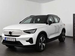 Vit Begagnad 2022 Volvo XC40 Core SUV | 315 800 kr