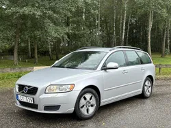 Grå Begagnad 2011 Volvo V50 Kinetic Kombi | 45 000 kr (Bra pris)