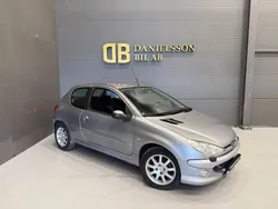 Grå Begagnad 2003 Peugeot 206 Halvkombi | 9 800 kr (Superpris)