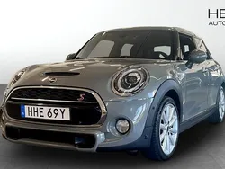 Begagnad 2019 Mini Cooper S Halvkombi | 194 900 kr (Marknadspris)