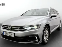 Silver Begagnad 2023 VW Passat GTE Kombi | 309 900 kr (Lite dyr)