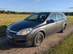Grå Begagnad 2010 Opel Astra Kombi | 19 900 kr (Marknadspris)
