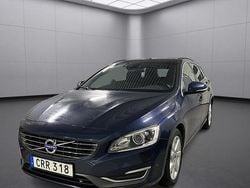 Blå Begagnad 2014 Volvo V60 Momentum Kombi | 164 800 kr (Marknadspris)