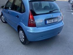 Blå Begagnad 2003 Citroën C3 Halvkombi | 14 900 kr (Bra pris)