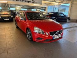 Röd Begagnad 2011 Volvo V60 R-Design Kombi | 99 900 kr (Dyr)