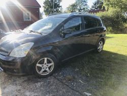 Svart Begagnad 2006 Toyota Corolla Verso Minibuss | 52 000 kr (Lite dyr)