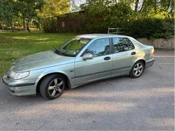 Grön Begagnad 2000 Saab 9-5 Sedan | 8 000 kr (Marknadspris)