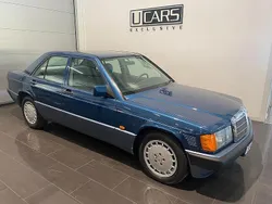 Blå Begagnad 1989 Mercedes 190 Sedan | 165 900 kr