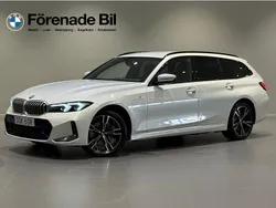 Vit (mineral vit metallic) Begagnad 2024 BMW 330e M Sport Kombi | 529 000 kr (Lite dyr)