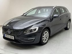 Grå Begagnad 2017 Volvo V60 Summum Kombi | 162 800 kr (Marknadspris)