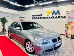 Ljusgrå Begagnad 2004 BMW 525 Sedan | 49 900 kr (Marknadspris)