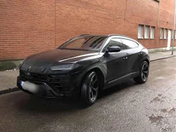 Begagnad 2022 Lamborghini Urus SUV | 2 400 000 kr
