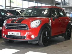 Röd Begagnad 2013 Mini Countryman SUV | 109 000 kr