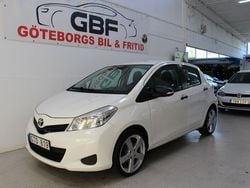 Vit Begagnad 2012 Toyota Yaris Life Halvkombi | 69 900 kr (Marknadspris)